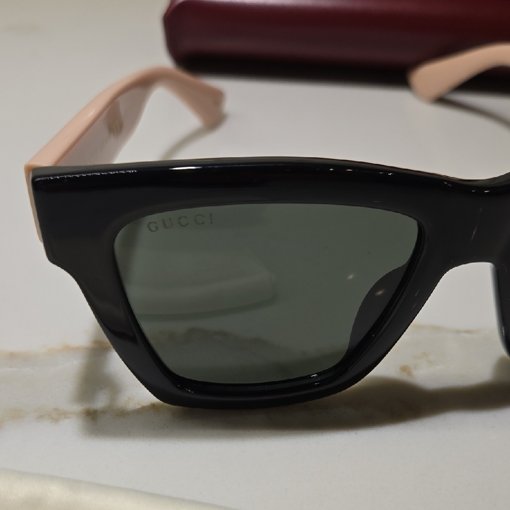 NEW Gucci Black and Blush Squared Cat Eye  Sunglasses GG1714S - Picture 8 of 8